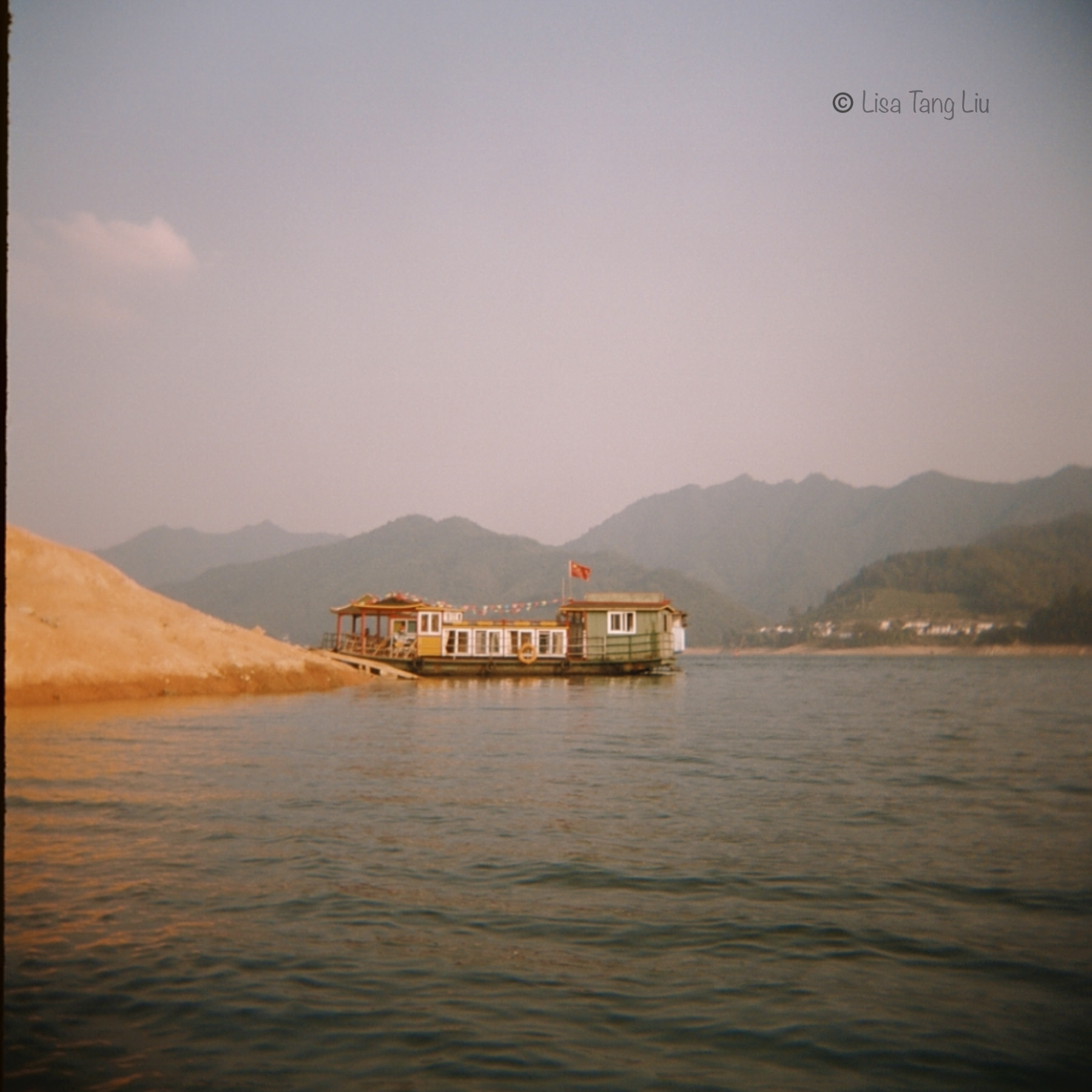 4A20AAA4-B8CF-437B-85DB-94FE9AC10619_1_201_a